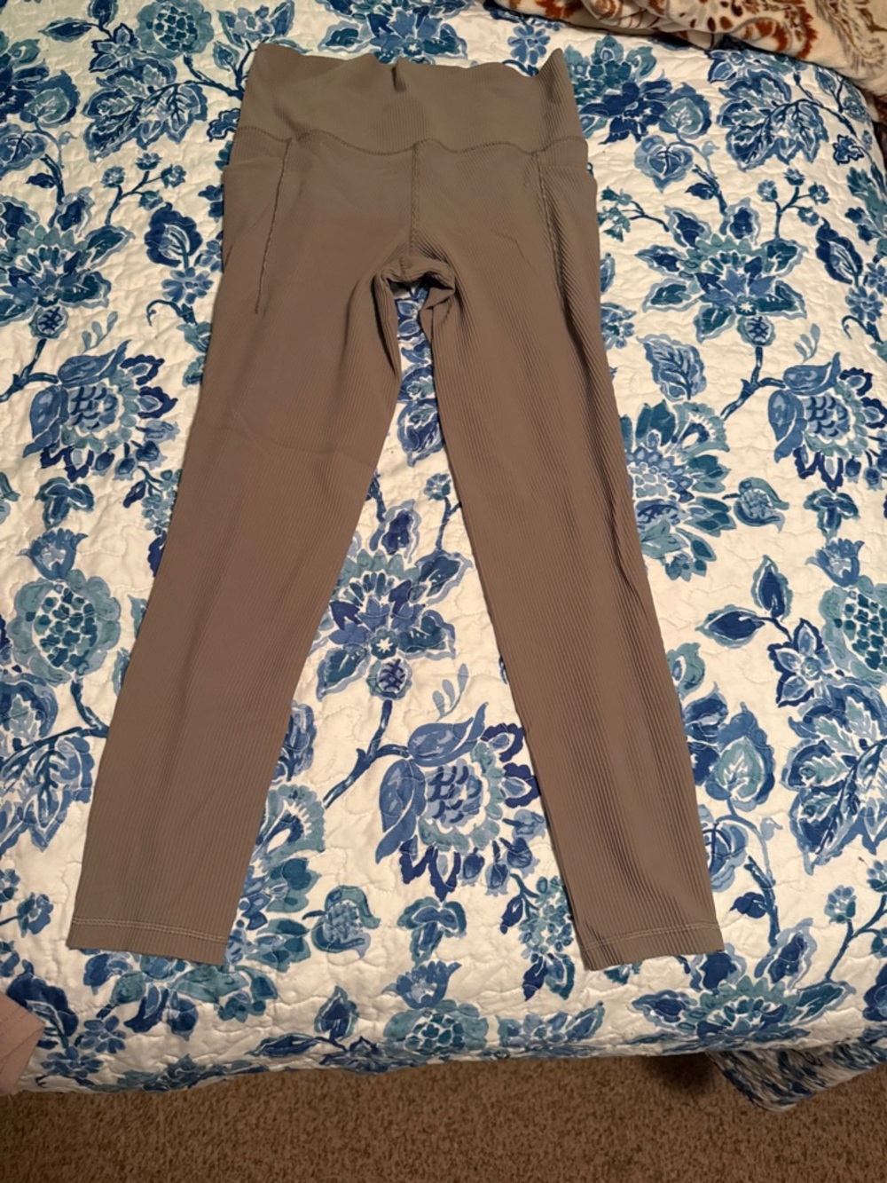 Athleta Ribbed High-Waist Leggings in Taupe Medium 21.5”